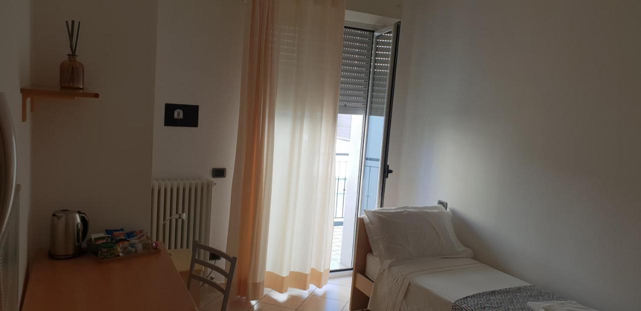 ريميني Residence L'Appartamento المظهر الخارجي الصورة